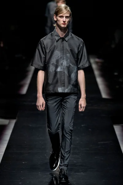 Look 34